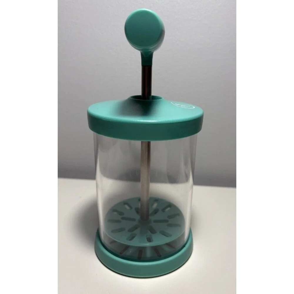 Pampered Chef  Whipped Cream Maker Manual No Batteries #1461 Teal Mint Condition